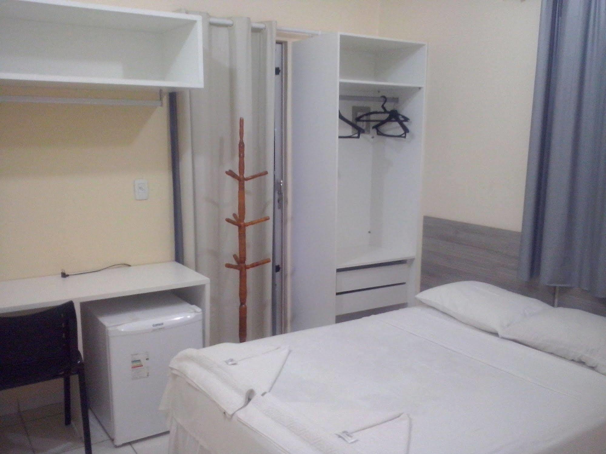 Raludi Hotel Barcarena Zewnętrze zdjęcie